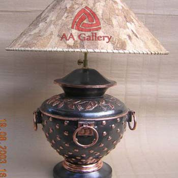 Kerajinan Lampu Meja