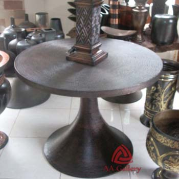 Kerajinan Meja