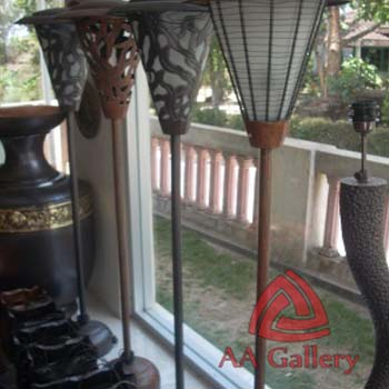 Kerajinan Lampu Stand